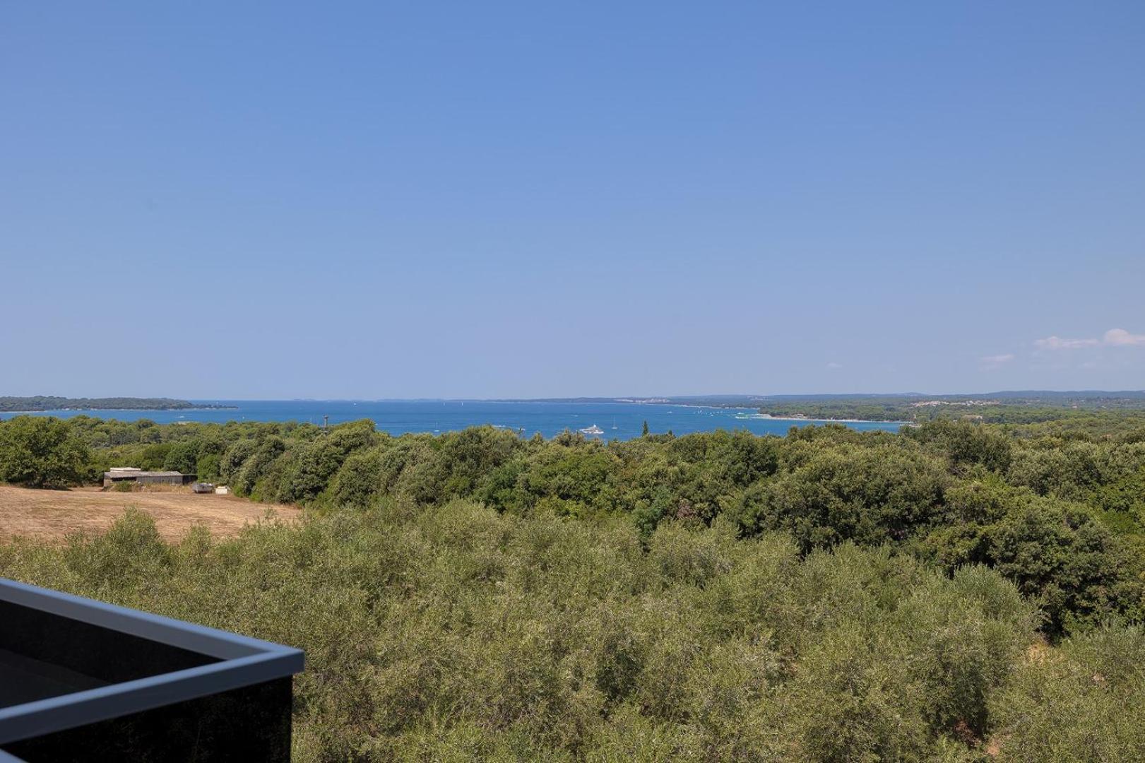 Villa Loreta With Sea View